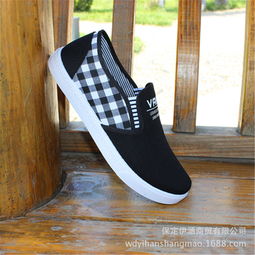 伊涵男鞋产品与加盟店发展前景——兼论运动服业务拓展