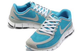 厂家直销 揭秘5.0反毛皮潮流女跑鞋，搭配运动服打造时尚运动新风尚